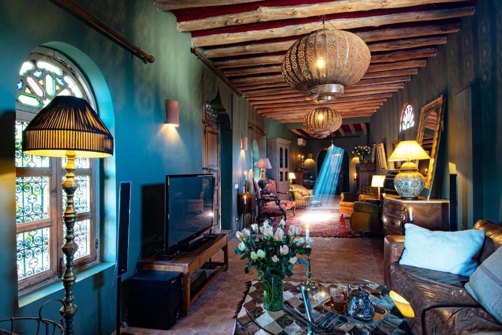 Aux Portes De Marrakech Villa Arts & Deco Avec Piscine Marrakesh Exterior foto